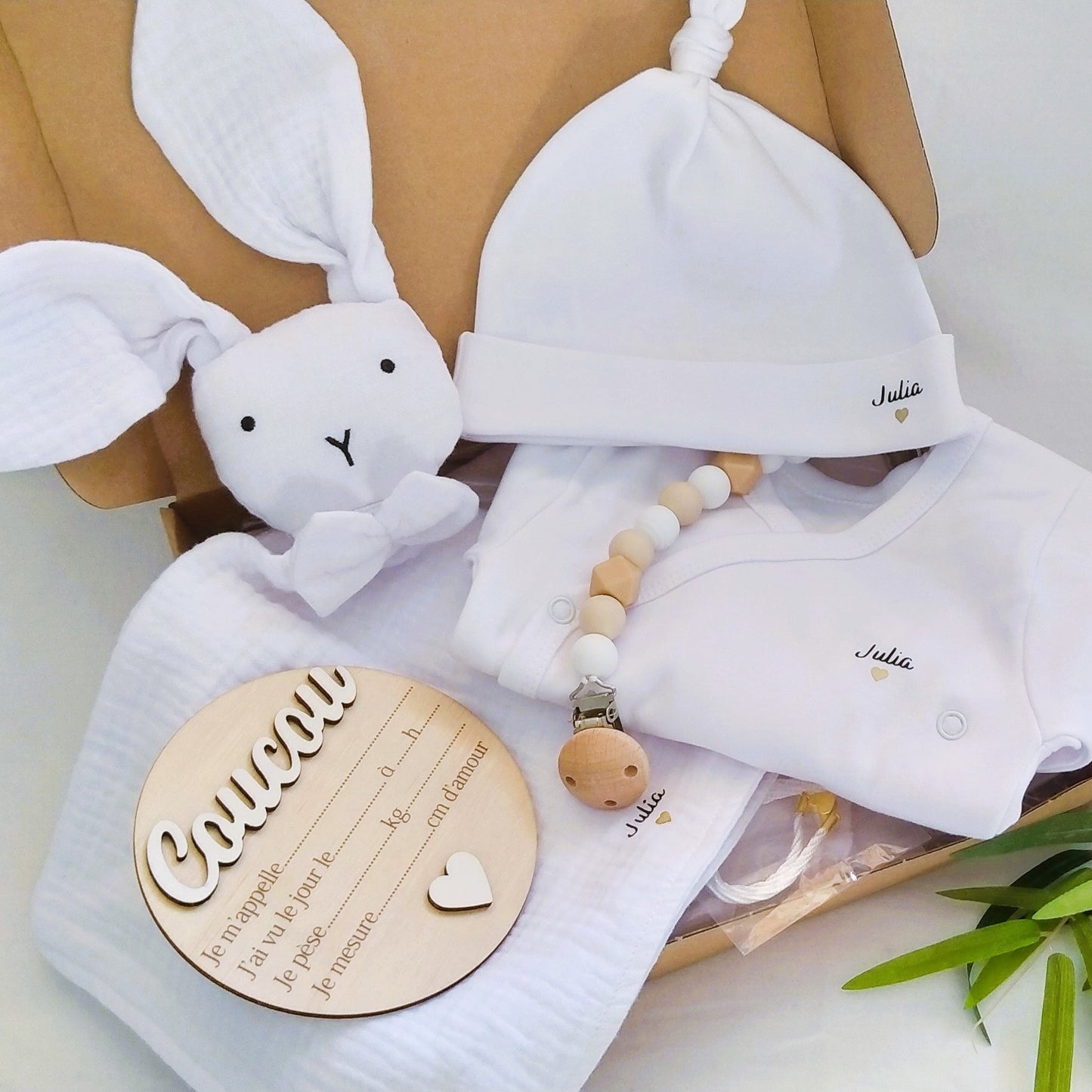 Coffret cadeau de naissance complet personnalisable